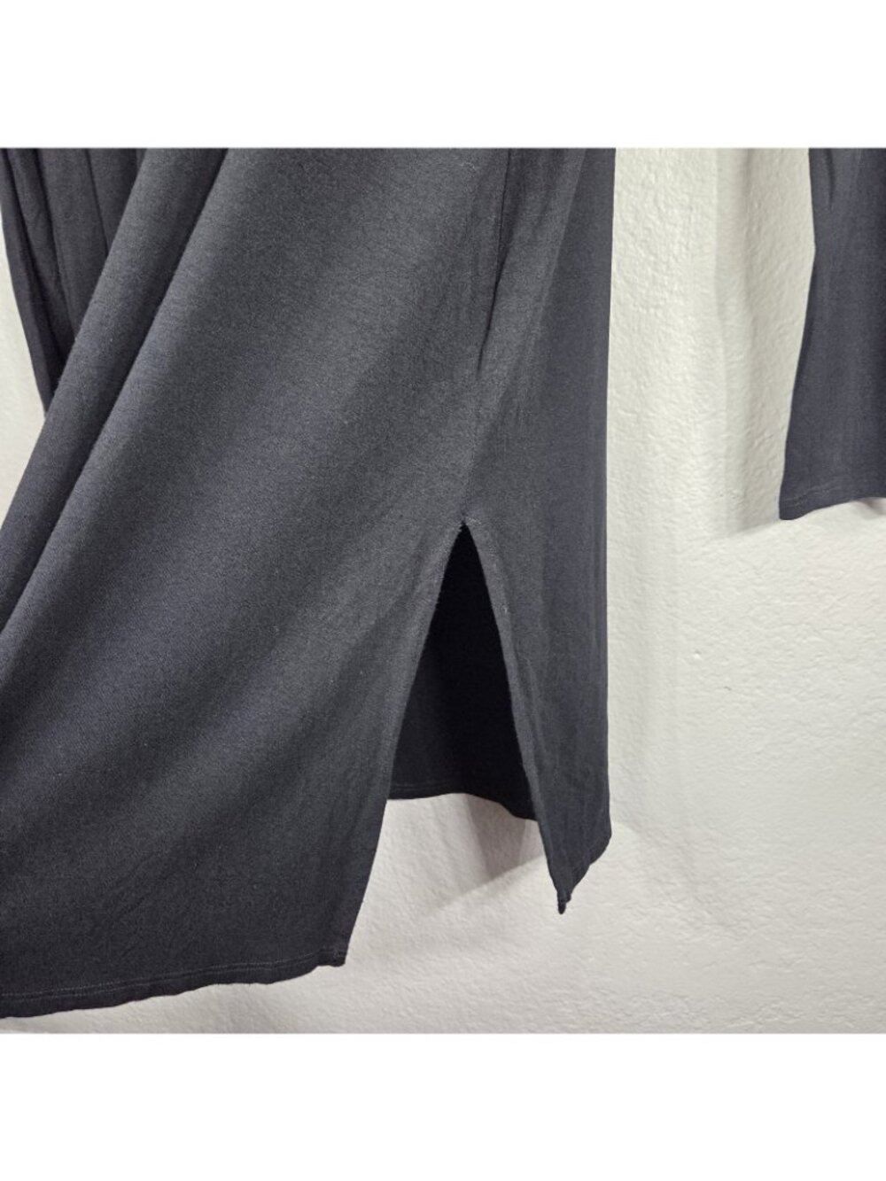 Eileen Fisher Black Tunic Top Size M Long Side Slits Long Sleeve Minimalist - Picture 14 of 16
